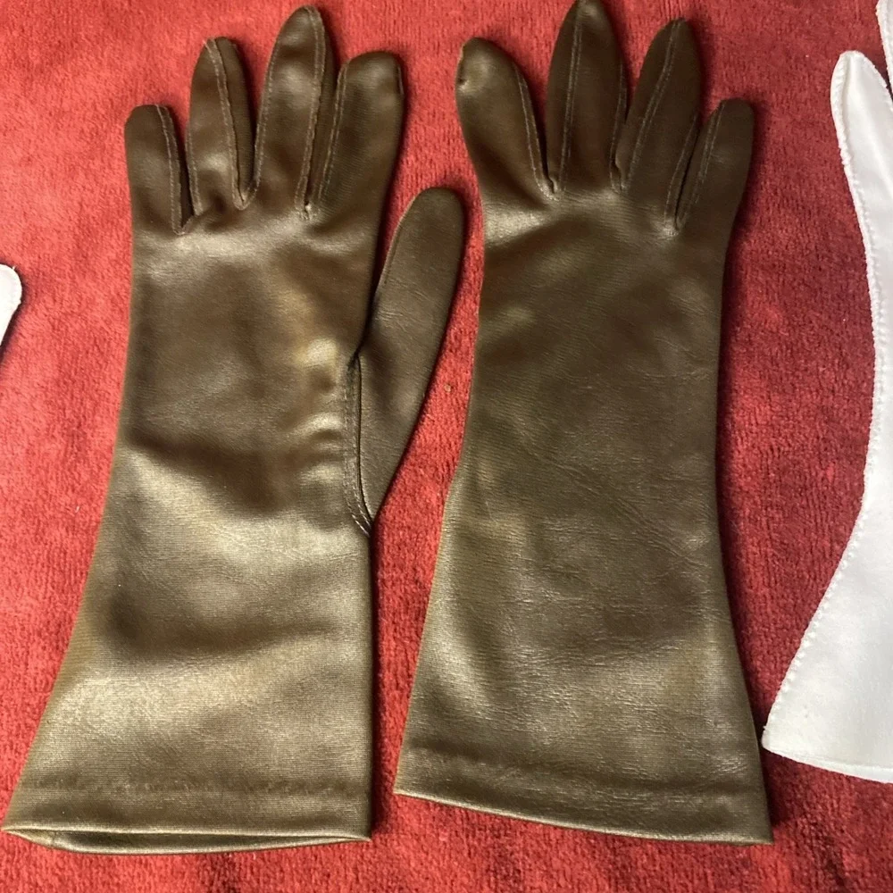 Lot Of 4 Vintage Women's Gloves White Brown. Please Read Description